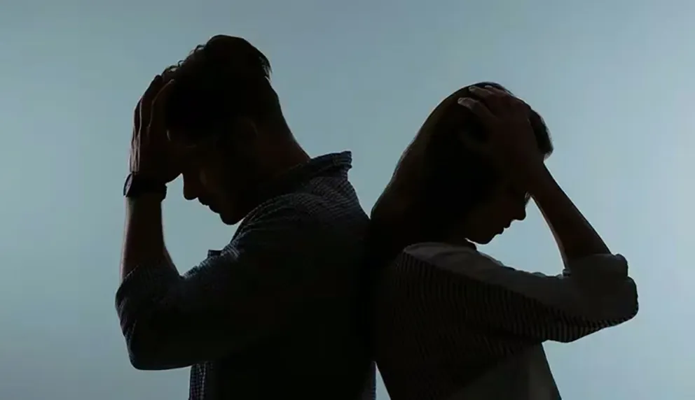 Escándalo en el mundo de la música: una pareja atraviesa una fuerte crisis amorosa