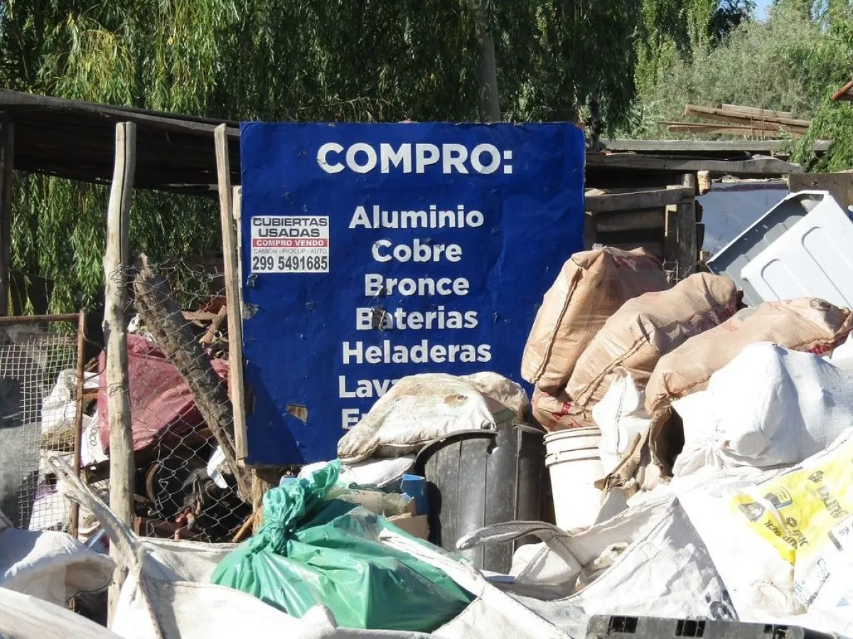 clausura de lugares de venta de elemtos ferrosos cobre