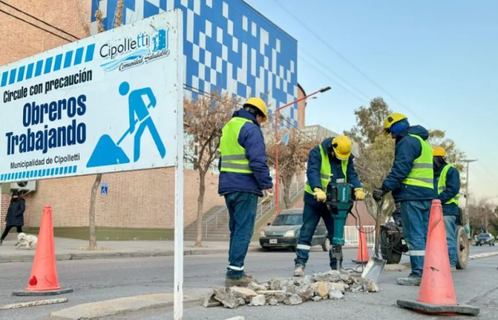 La Muni mejora la señalización vial en la ciudad para garantizar un tránsito seguro
