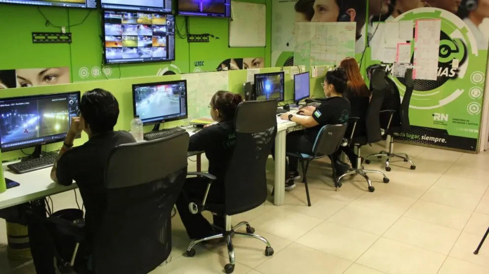 Cámaras del 911: gran trabajo en hechos ocurridos en Roca y El Bolsón