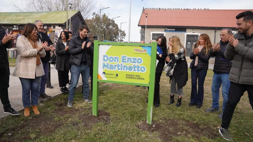 Una plazoleta del paseo del ferrocarril rinde homenaje a “don Enzo Martinetto”