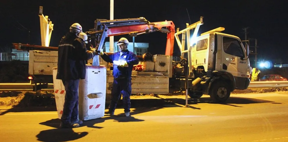 Para brindar más seguridad vial, mejoran la iluminación de la Ruta 7 