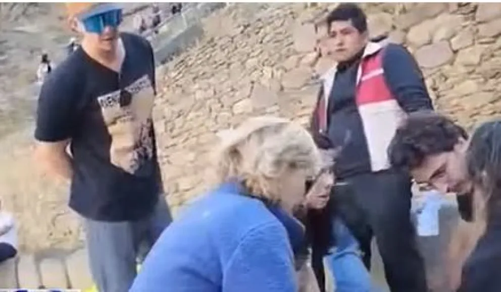 "Carlos respirá. Carlos escuchá a tu mujer": Impactante video de un turista argentino que murió en Perú 