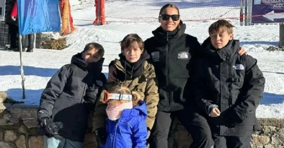 La escapa familiar de Pampita y sus hijos por Villa La Angostura: esquí, nieve y muchas sonrisas