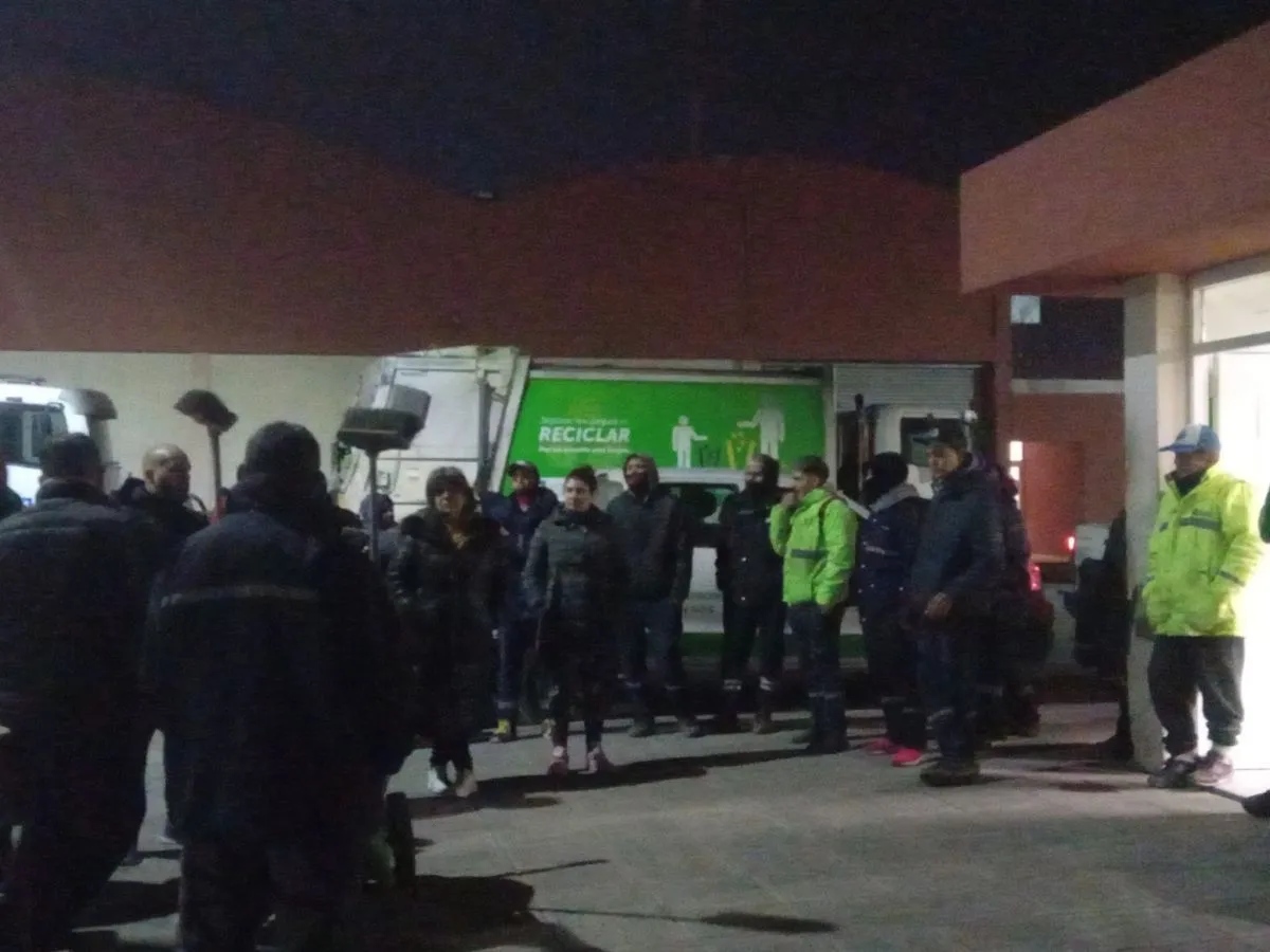 Trabajadores municipales de Cipolletti