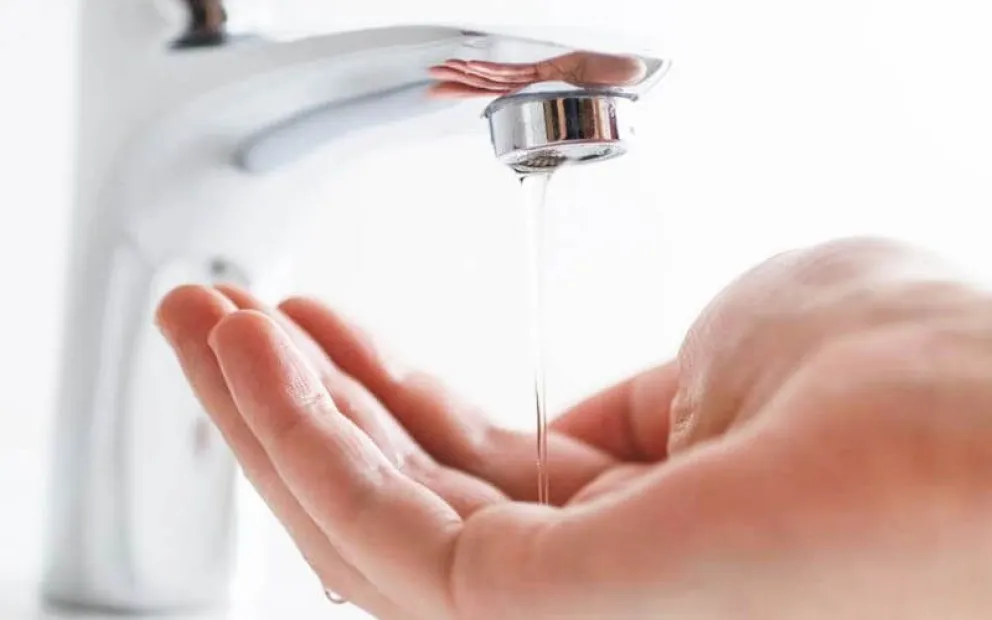 A cuidar el agua: hay baja presión en toda la ciudad por un corte de luz