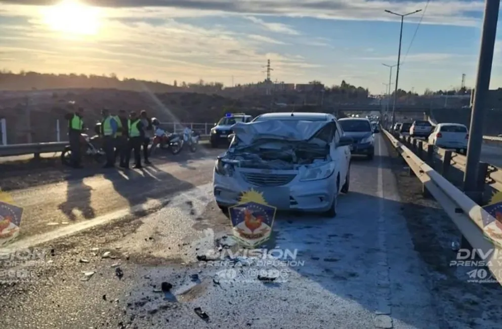 Una fuerte colisión en la Ruta 7 causa caos en el tránsito 