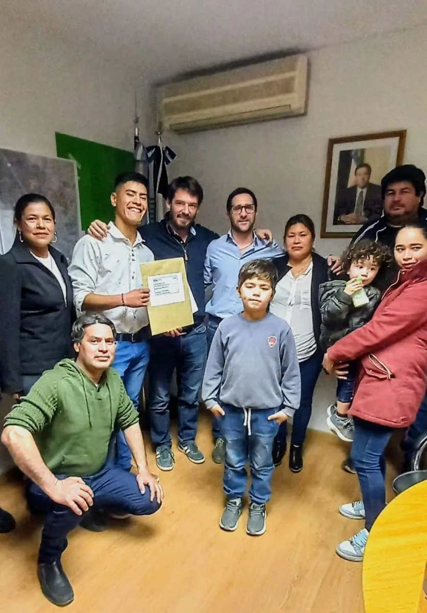 Personer&iacute;a jur&iacute;dica a instituciones