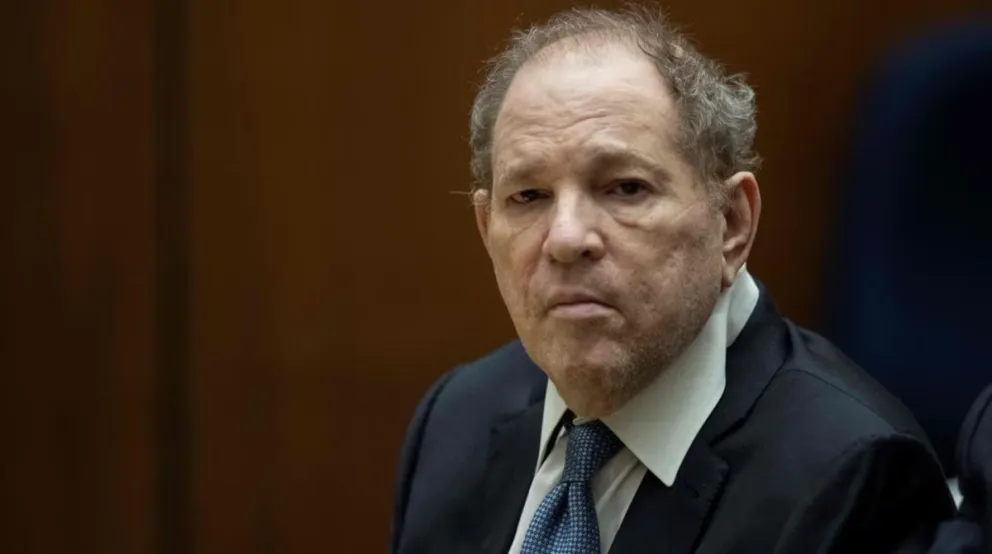 Weinstein sufrió una doble neumonía por COVID y está hospitalizado