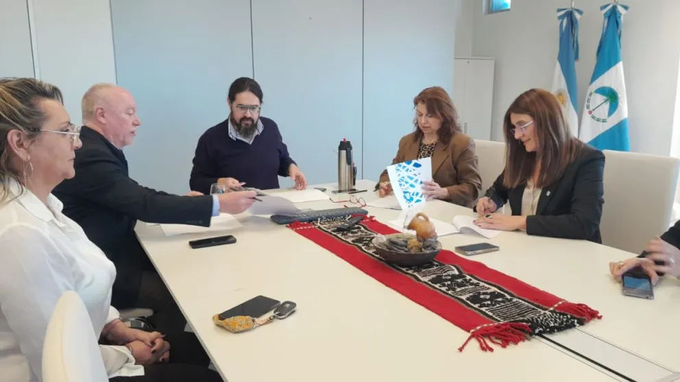 Firma de convenio: Ipross e ISSN mejorarán la atención de sus afiliados