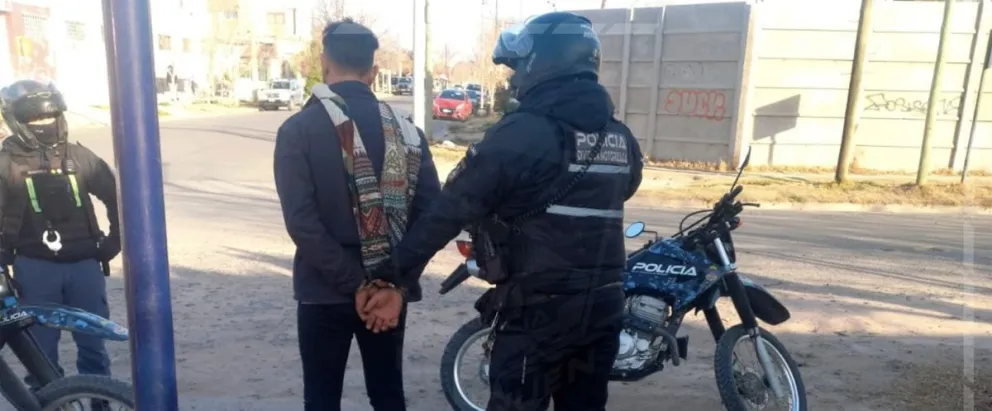 Demoraron en el centro a un sujeto con pedido de captura en pleno patrullaje