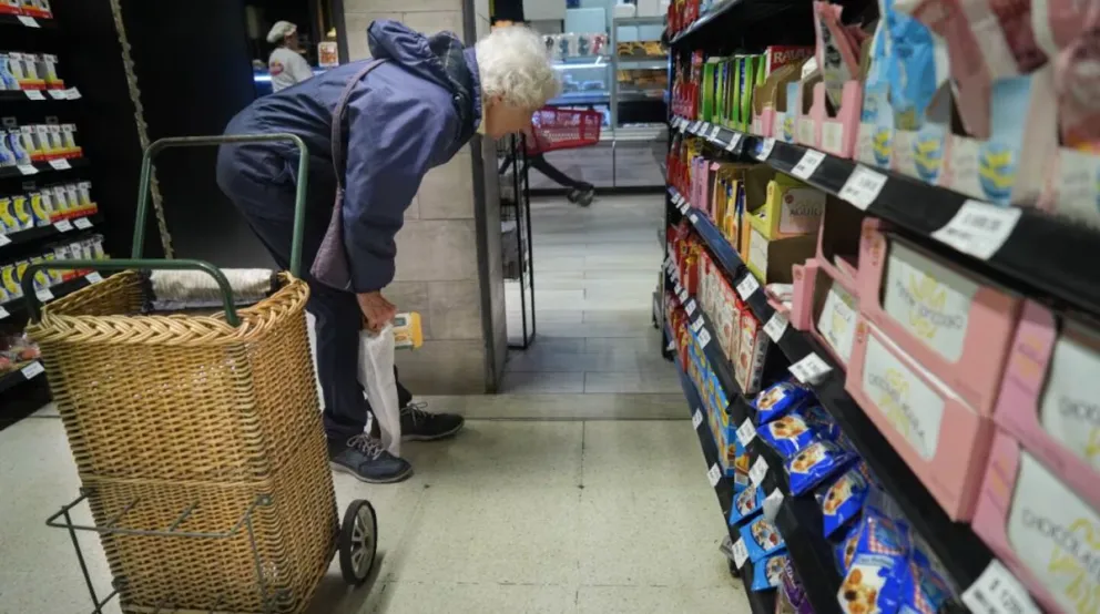 Consultoras estiman que la inflación de julio cerró por debajo del 4%