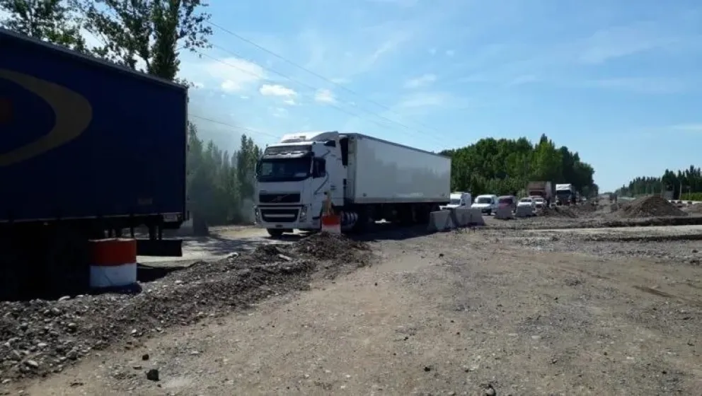 Reactiviarán obras en las rutas 22 y 151 