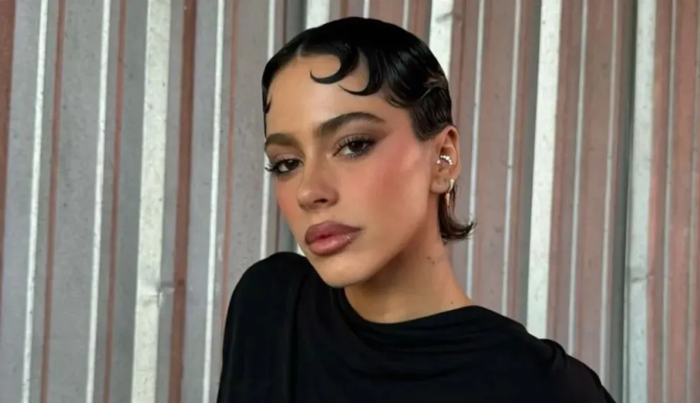 Tini Stoessel sorprende en Italia con nuevo look