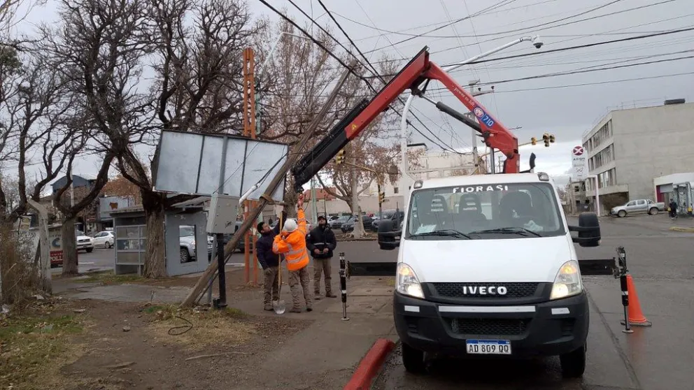 Repararon el semáforo de un cruce estratégico en la ciudad