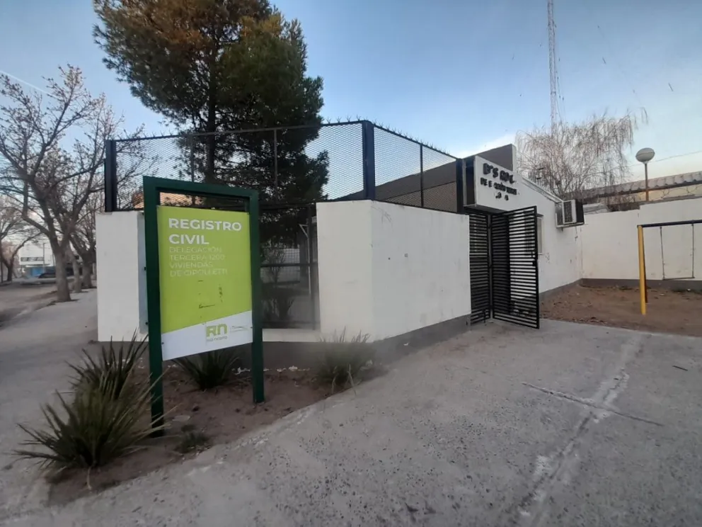 Intentaron robar el registro civil y solo lograron destrozos en la delegación del barrio 1200 viviendas