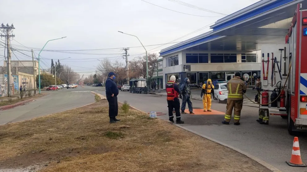 Un camión derramó una sustancia tóxica