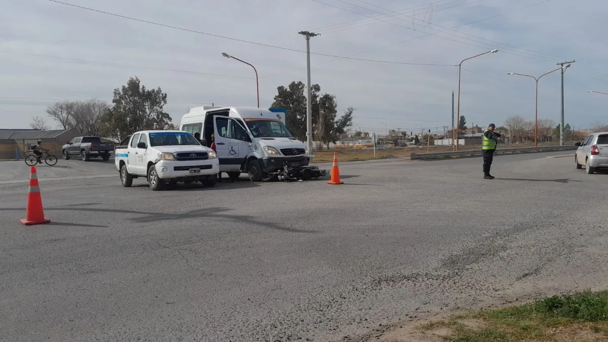 Siniestro vial en ruta 65 en Fern&aacute;ndez Oro | Foto: Daniela Luj&aacute;n