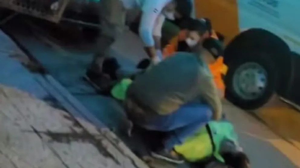 Atropellaron a una inspectora de tránsito en el centro de la ciudad