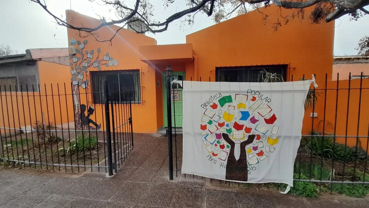 Biblioteca Presb&iacute;tero Raul Entraigas de Ferri d&oacute;nde se present&oacute; el libro.