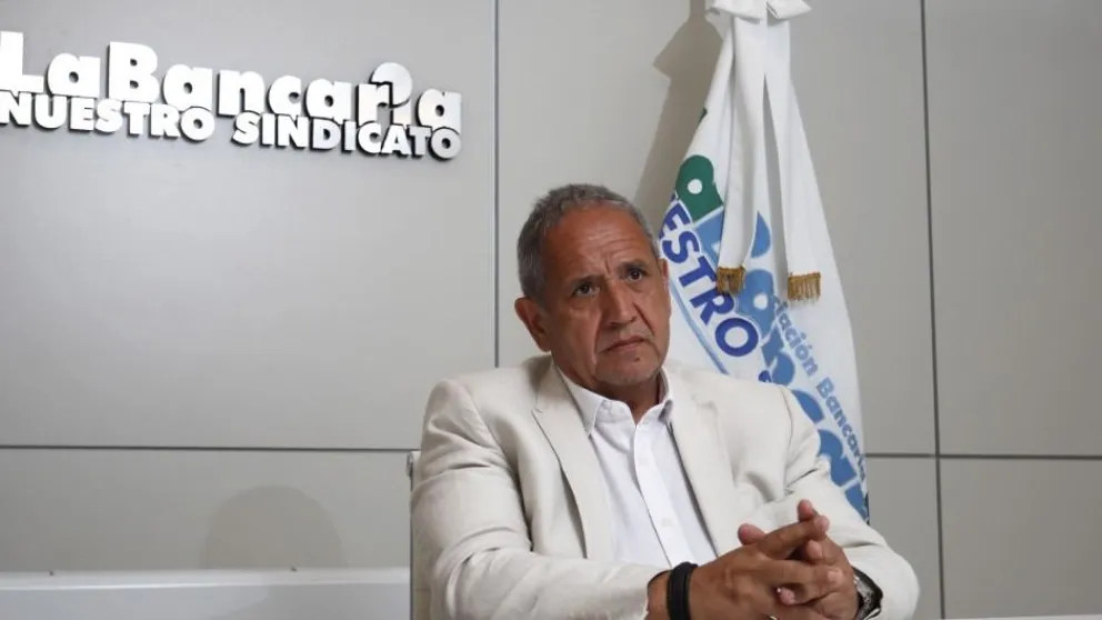 El secretario general de La Bancaria denuncia se están llevando el oro: "No lo quieren decir"