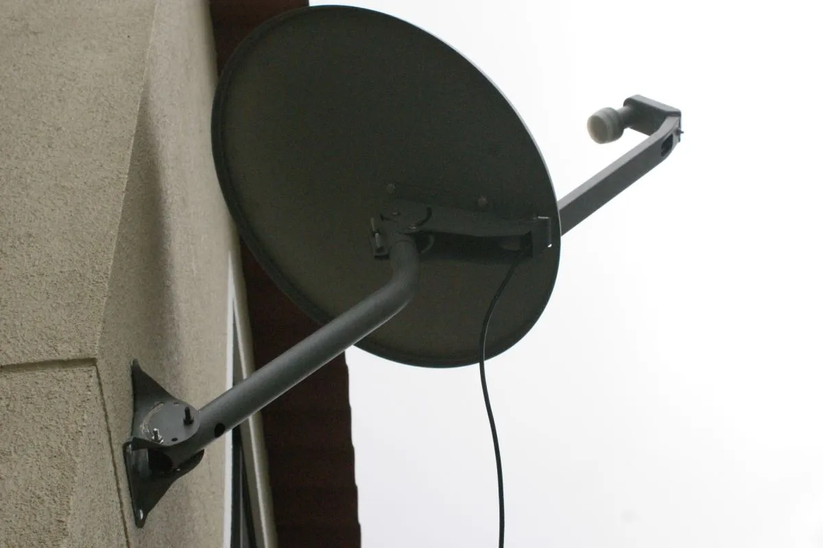 T&eacute;cnicos de Directv le rompieron el televisor a una clienta en Cipolletti | Foto ilustrativa