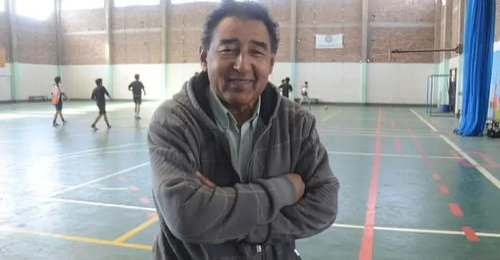 El adiós al Negro Machado Gómez, un símbolo del Cipolletti de los '70