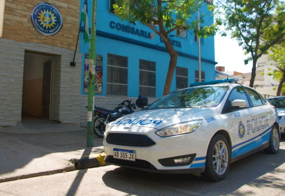La mujer fue asaltada al atardecer, cuando salía de su trabajo, en pleno centro de la ciudad. Radicó la denuncia en la comisaría Cuarta. Foto: archivo.