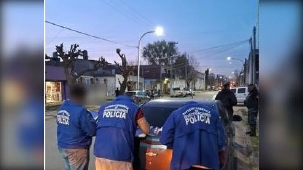 Qué par de pájaros: detuvieron a una pareja implicada en múltiples delitos