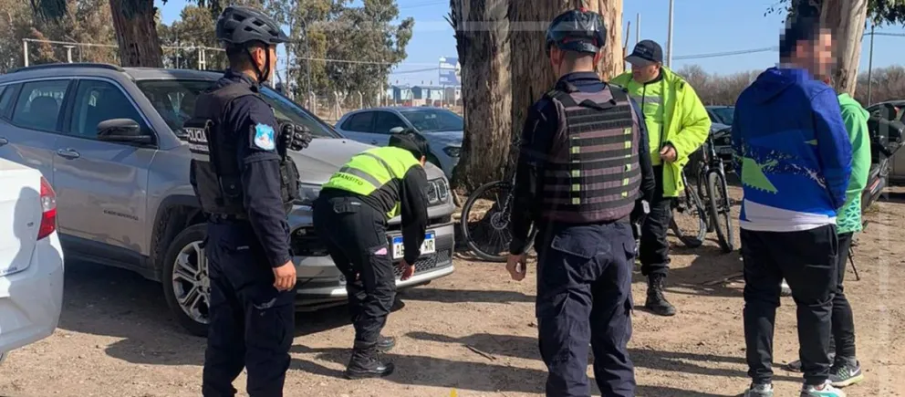 Secuestraron una camioneta Jeep por adulteración de patente en la Ciudad Deportiva