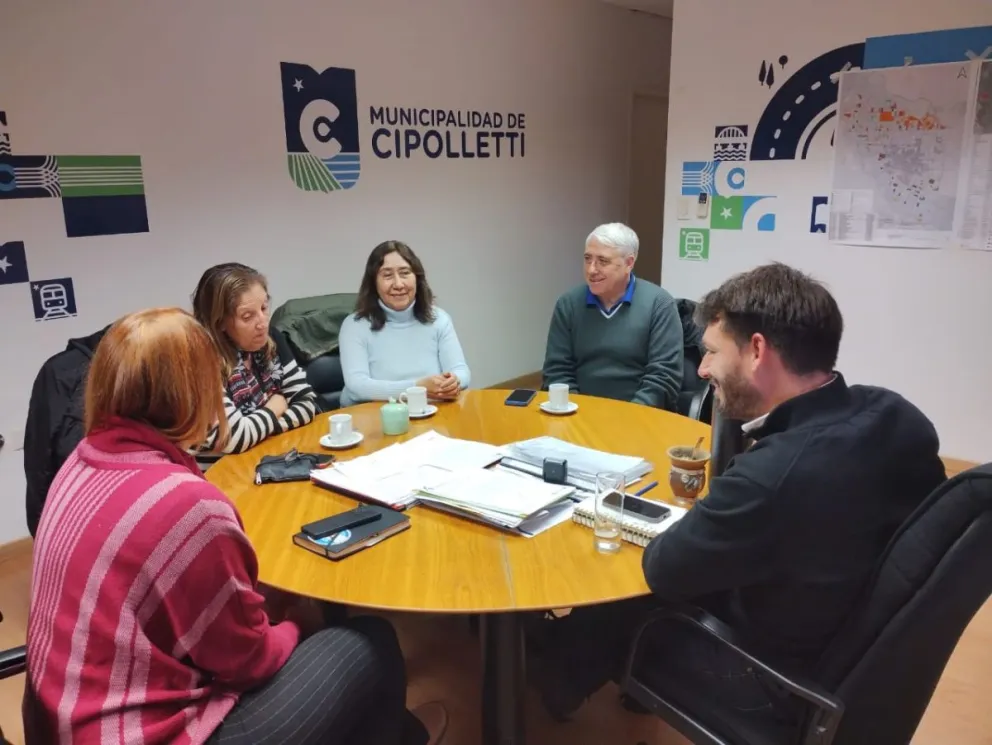 La Comisión de Vecinos por la vuelta del Tren del Valle acompañó las declaraciones de Buteler 