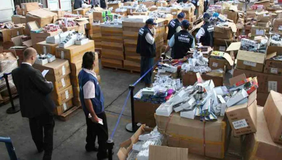 AFIP Aduana subasta celulares, llantas y repuestos para autos: cómo participar 