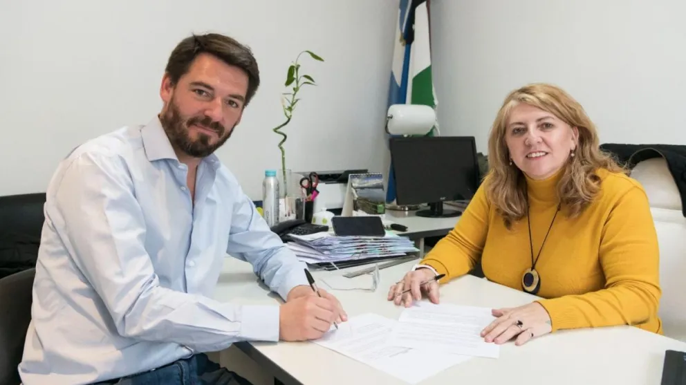 Cipolletti firmó un convenio para mejorar el control de licencias médicas prolongadas