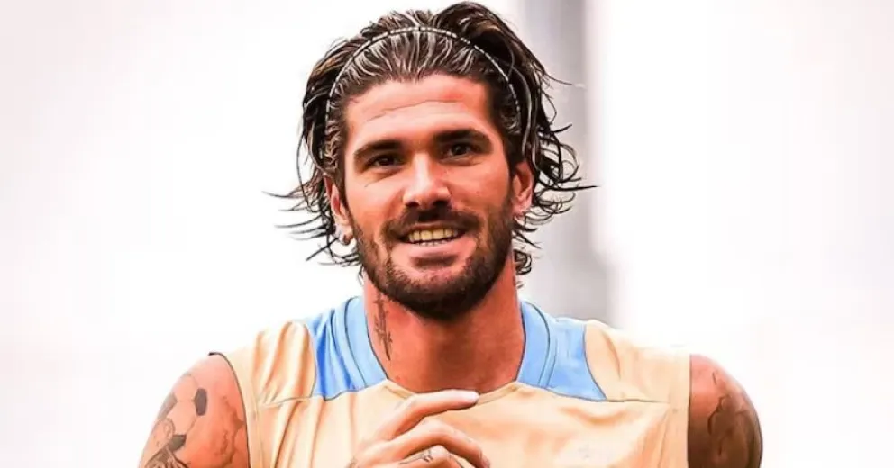 Quién es la ex Gran Hermano que recibió picantes mensajes de Rodrigo de Paul