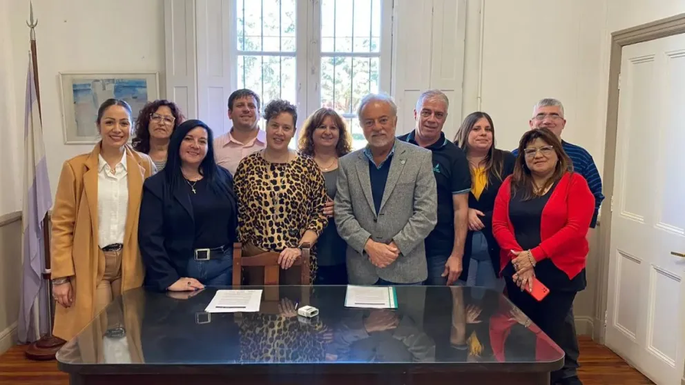 Río Negro y Neuquén compartirán datos de deudores alimentarios: el rol que cumple Ficha Limpia en la ciudad