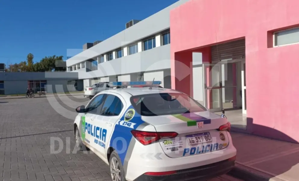 Condenaron a un policía  por partirle el bastón en la cabeza a un motociclista