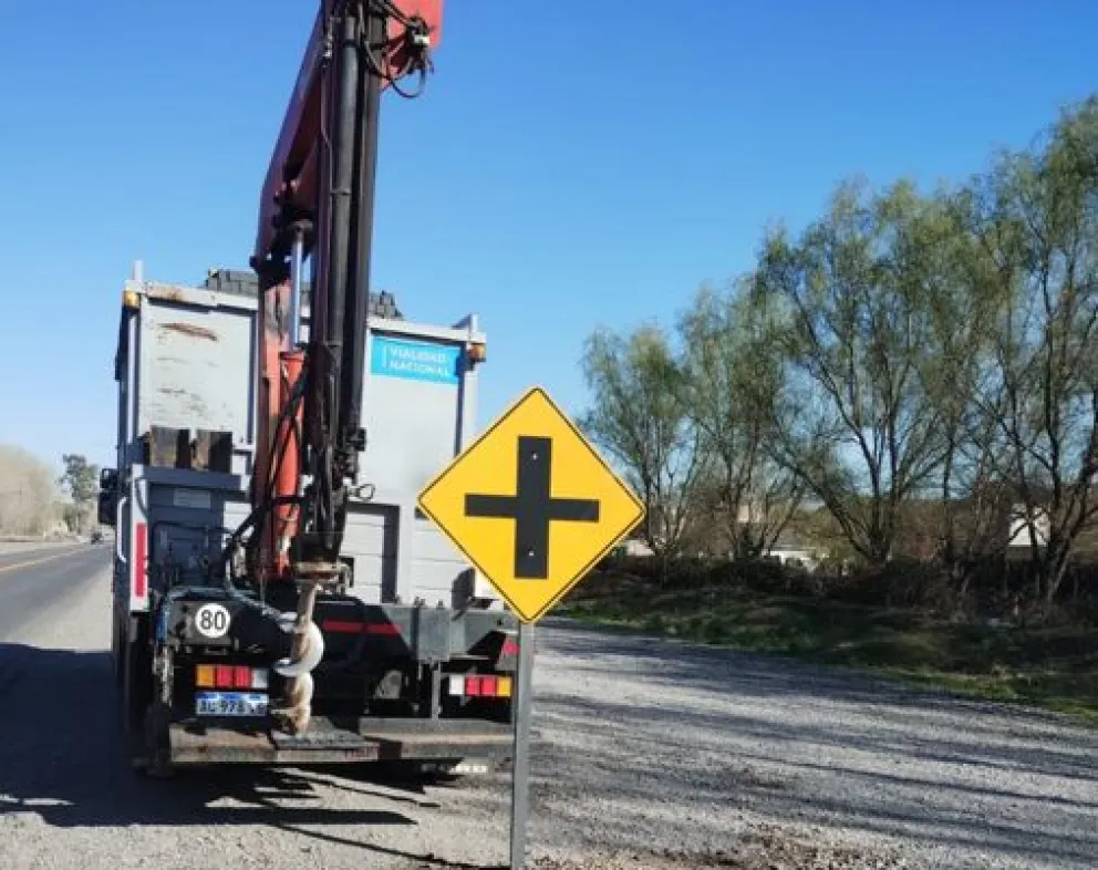 Vialidad Nacional realiza tareas de mejoras en la zona de Puente 83