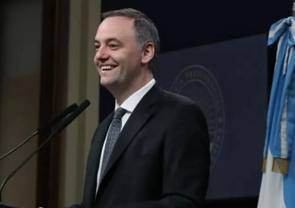 Adorni fue ascendido a ministro: ¿cuánto cobrará ahora?