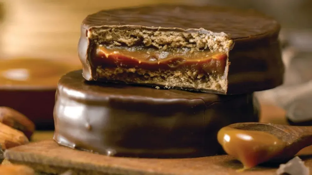Aprendé a hacer alfajores marplatenses con esta receta paso a paso
