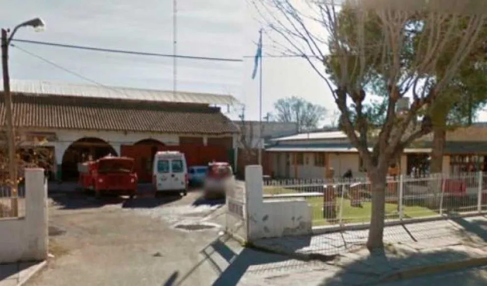 Los bomberos se cansaron de las llamadas con falsas denuncias y lo escracharon en las redes