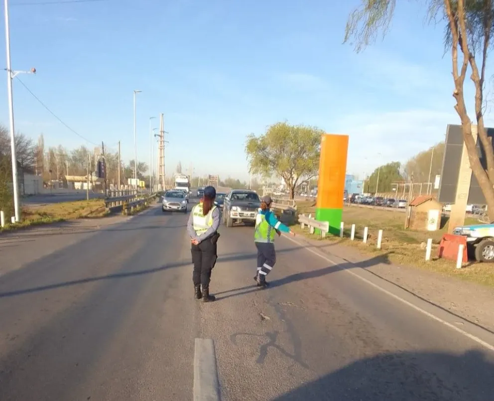 Realizan intensos operativos de control en las rutas y accesos a la ciudad