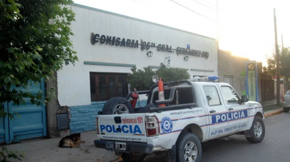 Piedrazos, agresiones e insultos en un escrache contra un condenado por abuso sexual