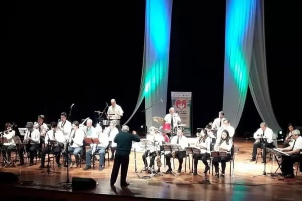 La Banda Municipal cumple 35 años y los festeja con un recital en el CCC