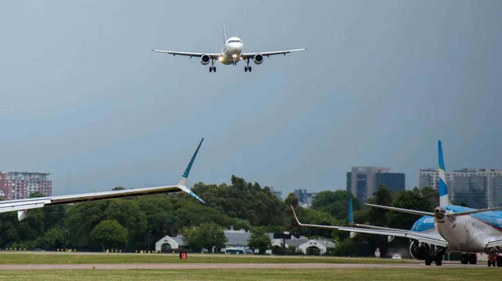 El Gobierno autorizó la operación de aeronaves y tripulaciones extranjeras