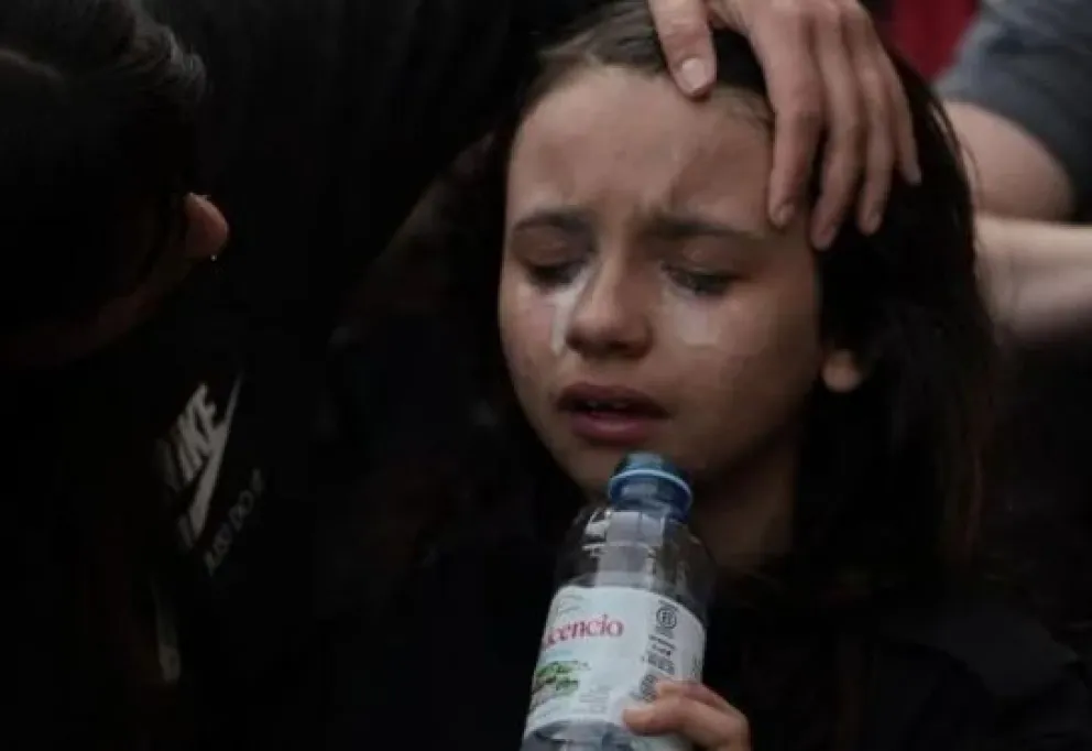 Avanza la investigación de la represión contra la niña rociada con gas pimienta 