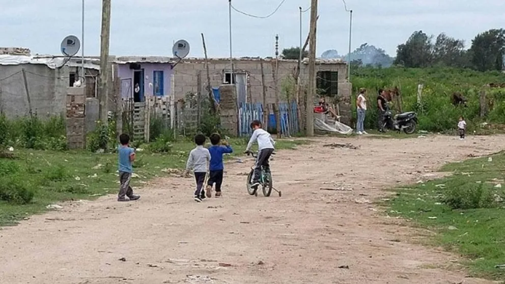 Alarmante: hoy se conocerá el índice de pobreza que podría superar el 50%