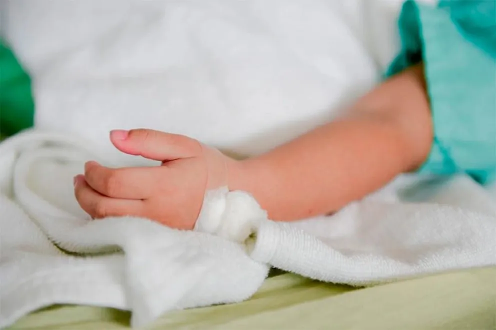 Terrible: un nene de 3 años murió en una operación de amígdalas y denuncian mala praxis