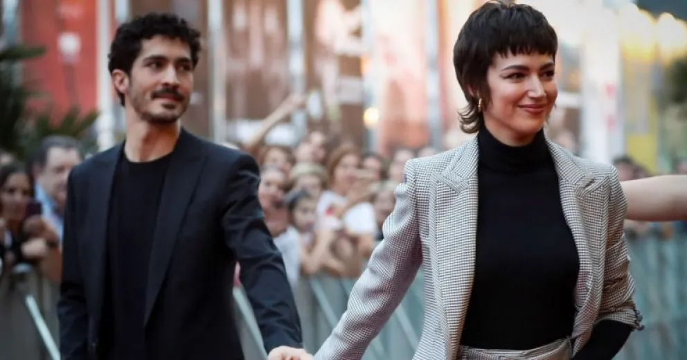 Úrsula Corberó respondió si planea abrir la pareja con el Chino Darín