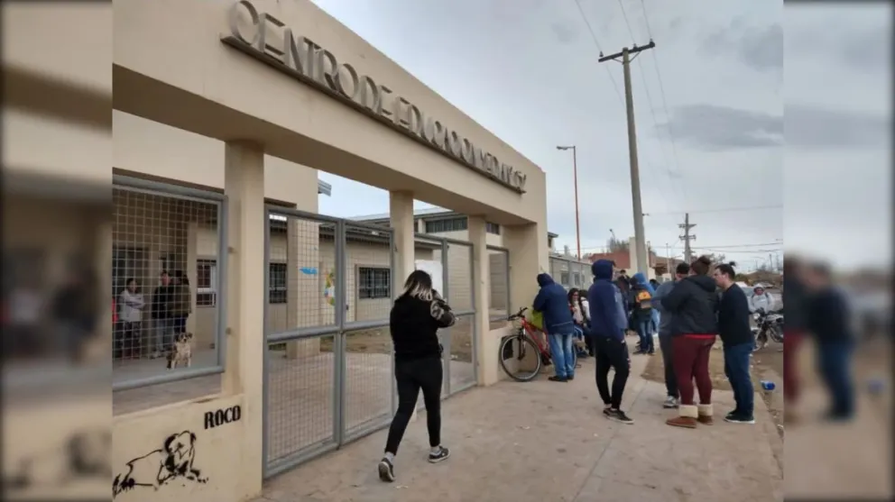 Pérdida de gas: definen cuándo regresan a clases en el secundario del Anai Mapu