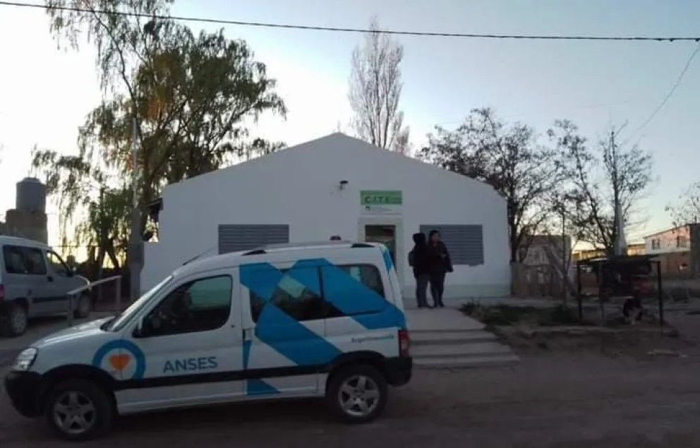 Asesoramiento de ANSES en Las Perlas: el Municipio continúa acercando servicios a los vecinos